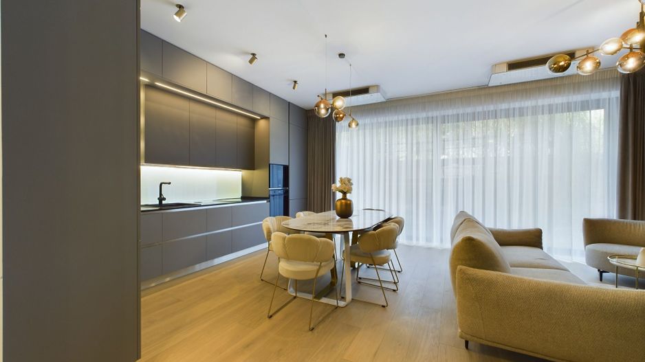 Apartament exclusivist cu 3 camere pe Erou Iancu Nicolae - Poză 8