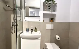 Apartament la Punctele Cardinale, langa Medicina - Poză 14