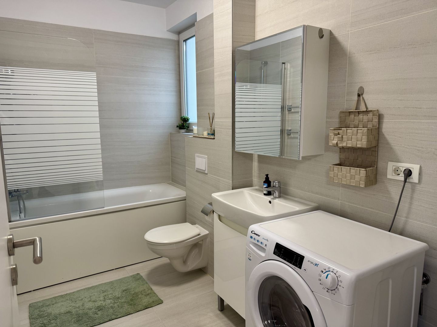 Apartament Modern cu 2 Camere de Închiriat în Dumbrăvița - Poză 26