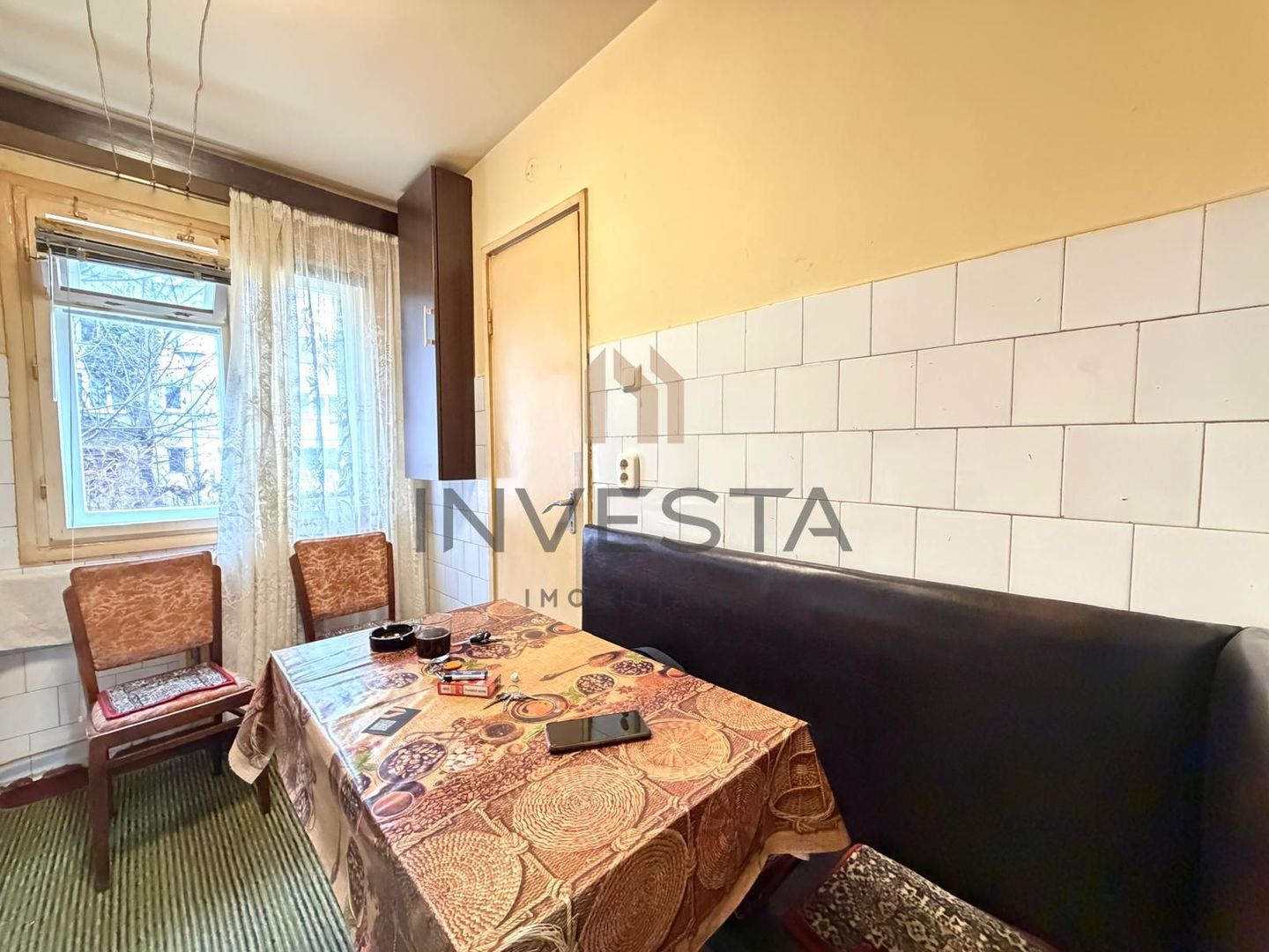 Apartament cu 3 camere pe Aleea Padin ! - Poză 10