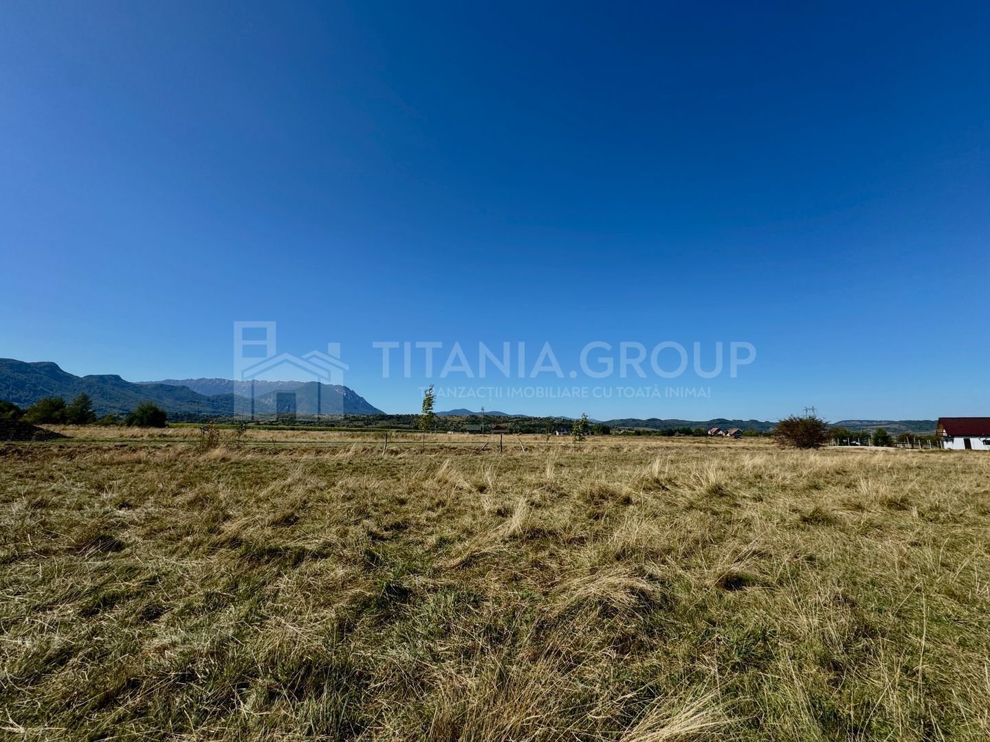 Teren intravilan parcelabil, priveliște spre munți, Sohodol, Bran - Poză 11