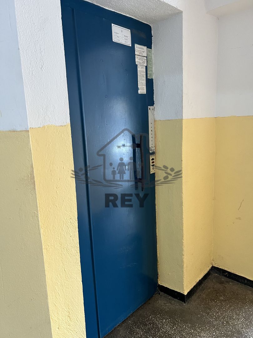 Apartament 4 camere decomandate 4 balcoane etaj 1 Str. Bâlea/Sibiu - Poză 6