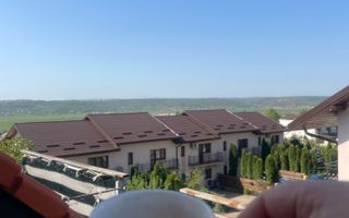 Apartament 70.55 mp, complet mobilat, ultimul nivel + balcon 7.87mp - Poză 3