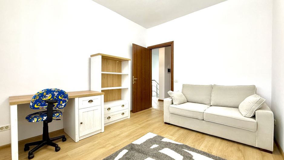 Casă tip triplex în zona centrală Dumbrăvița - Poză 22