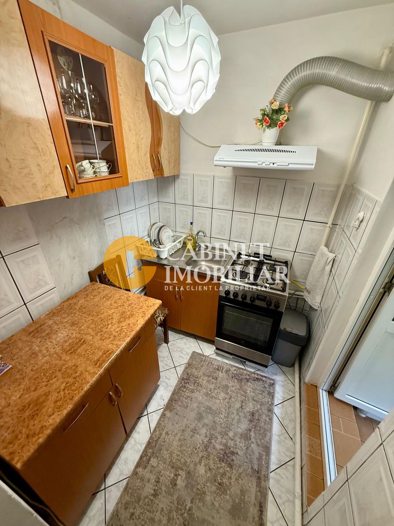 Apartament cu 2 camere -  Zona Alexandru cel Bun - Poză 6