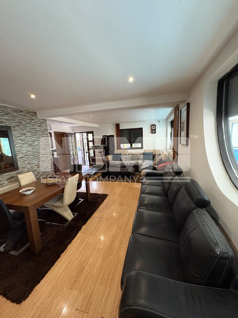 VILĂ 166MP | PISCINĂ INTERIOARĂ | CURTE | Radauti,Suceava | - Poză 3