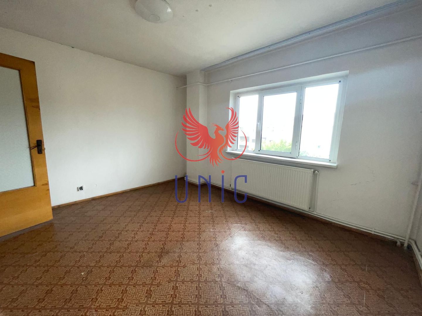 4 camere decomandate, V-uri - 1 Mai - Poză 5