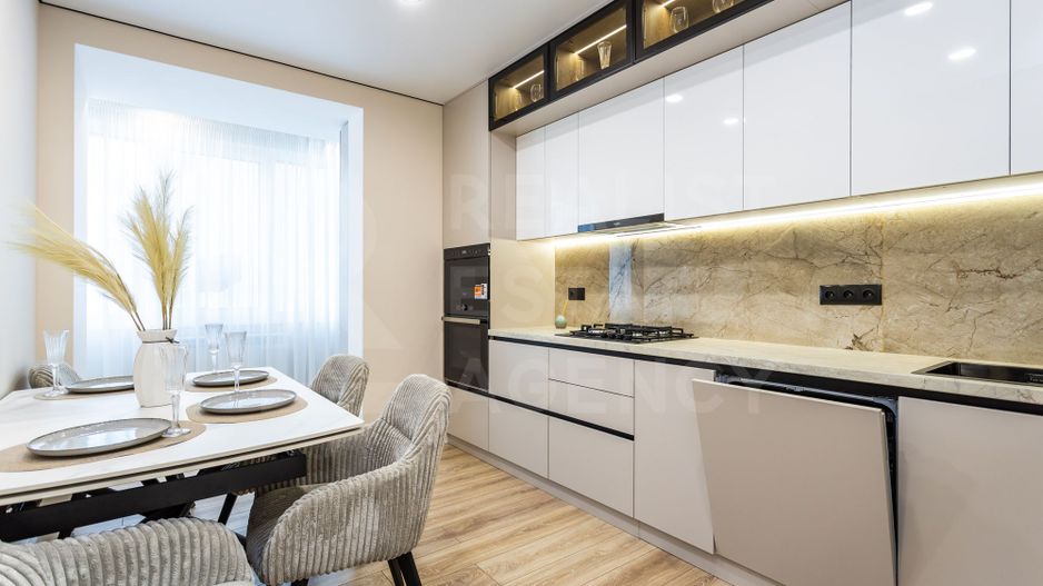 Vânzare, apartament, 3 camere, bd. Mircea cel Bătrân, Ciocana - Poză 1
