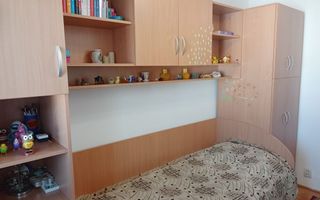 Apartament 3 camere decomandat Nicolina 1, mobilat și utilat. - Poză 4