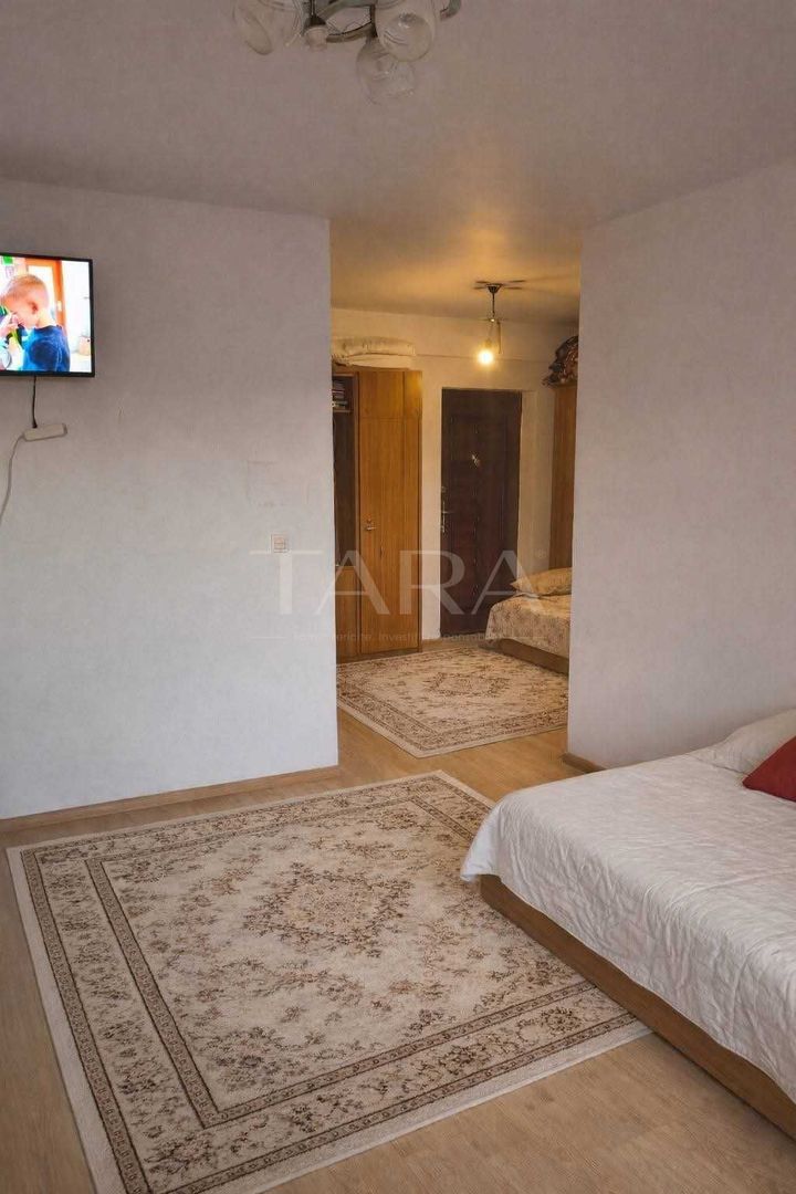 De vânzare apartament 1 camera zona Fsega - Poză 2