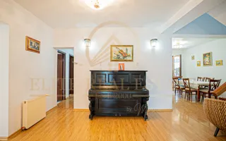 Ovidiu Sud - Zona premium - Vila impozanta, curte mare, garaj, terasa! - Poză 22