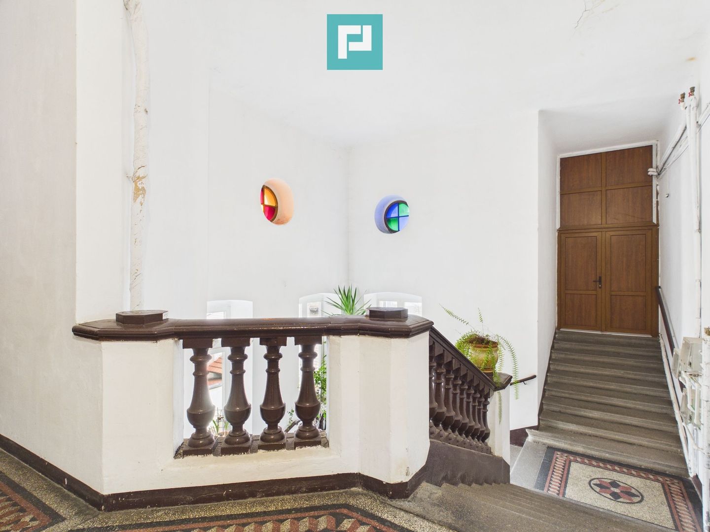 Apartament deosebit în clădire istorică central - Poză 34