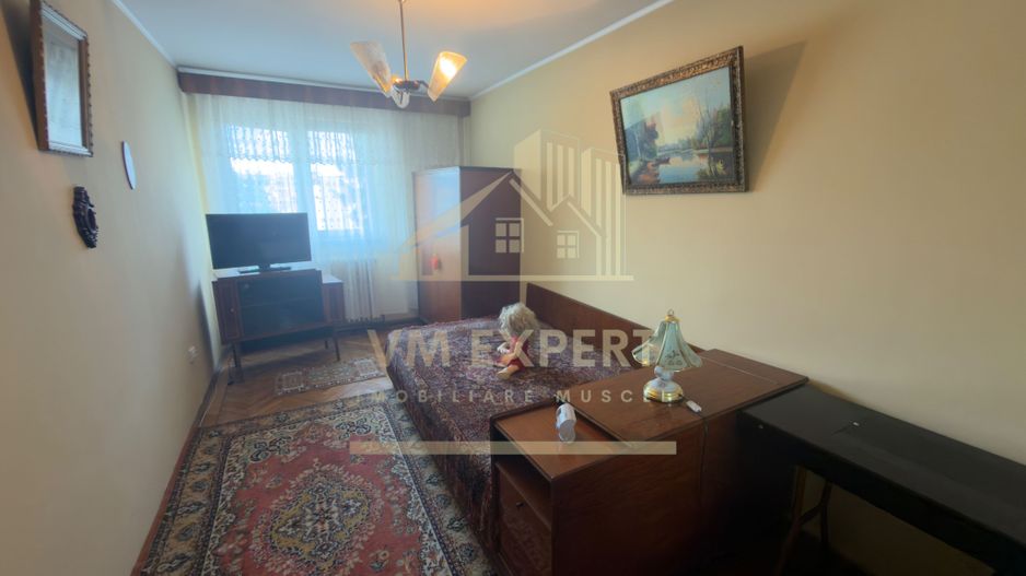 APARTAMENT 2 CAMERE ETAJ 4 ZONA ULTRACENTRALĂ CAMPULUNG - Poză 4