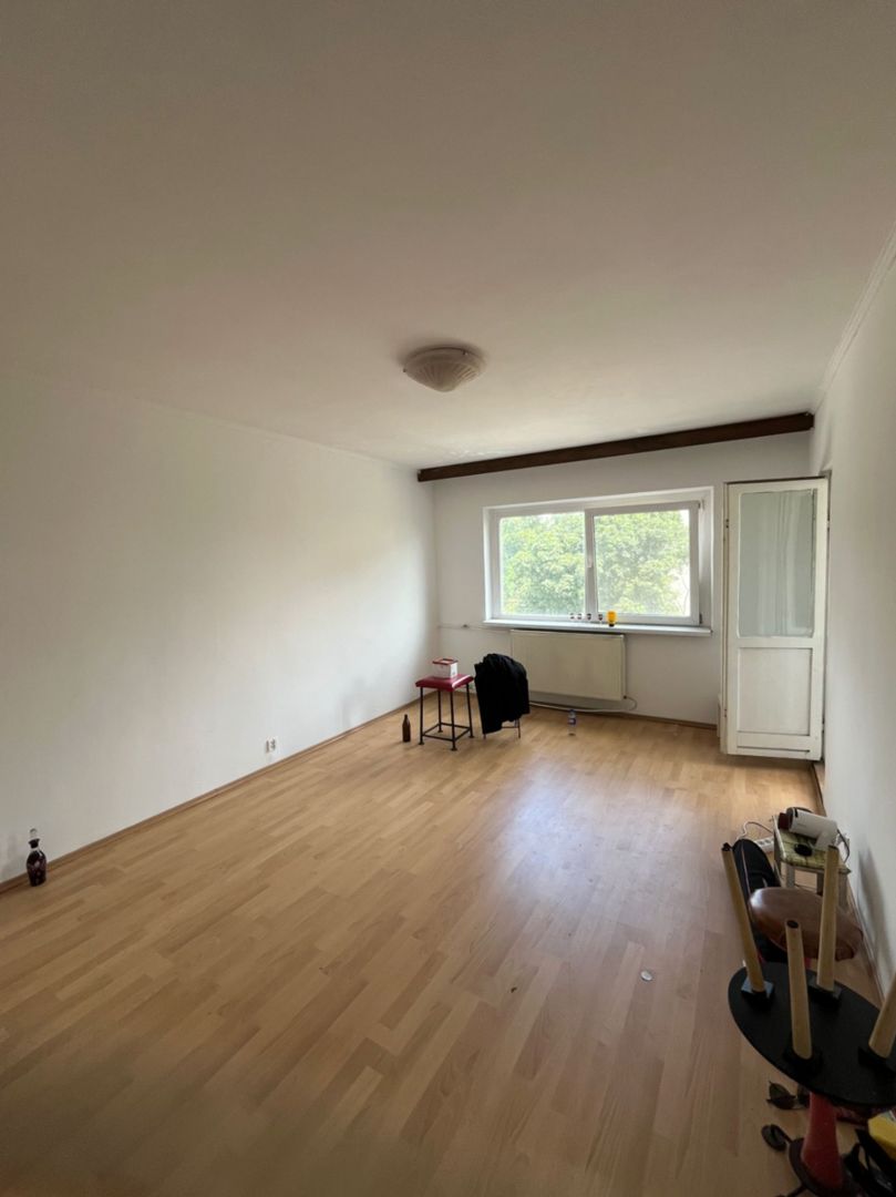 Apartament 3 camere de vânzare – 96.000 € - Poză 2