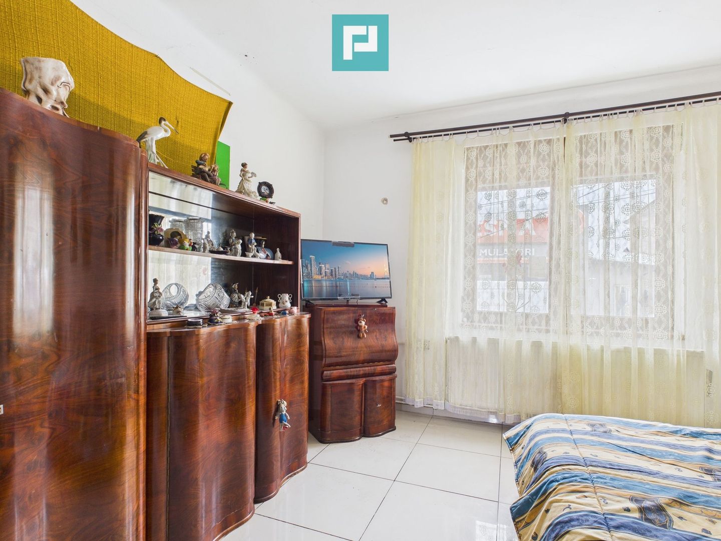 Casă cu 4 camere în zona Parneava - Poză 17