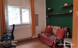 Casa mare, cu 4 apartamente a cate 1, 2, 3 și 4 camere fiecare - Poză 1