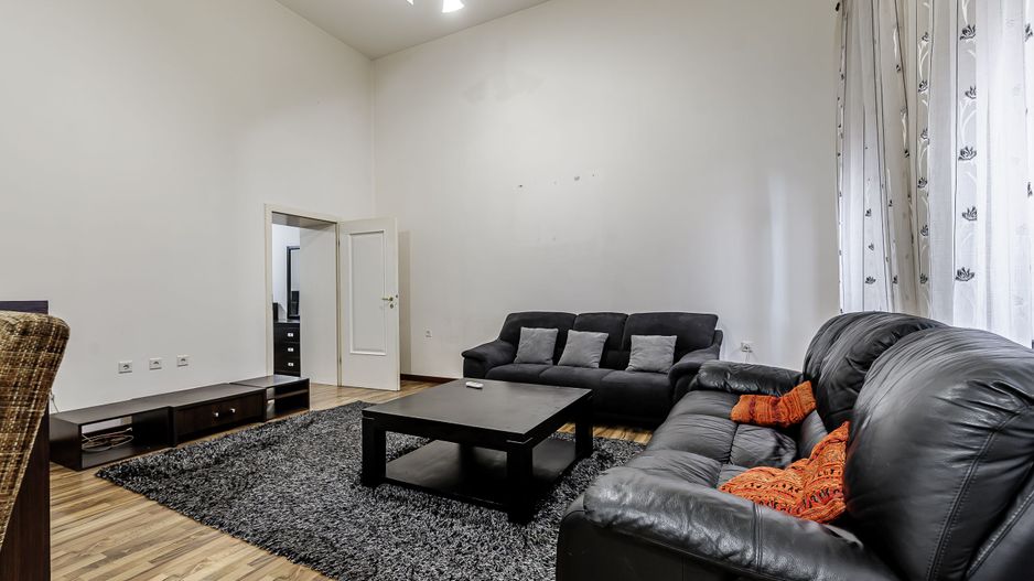 Apartament 2 camere - Etaj 1 - Palatul Neumann, Arad - COMISION 0% - Poză 3