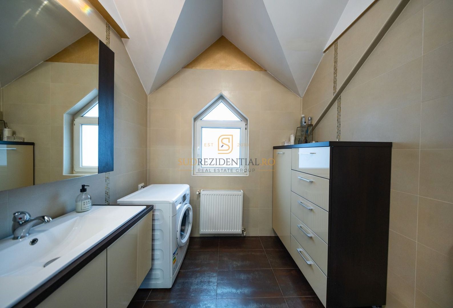 De închiriat apartament duplex 3 camere, 108 mp, complet mobilat - Poză 14