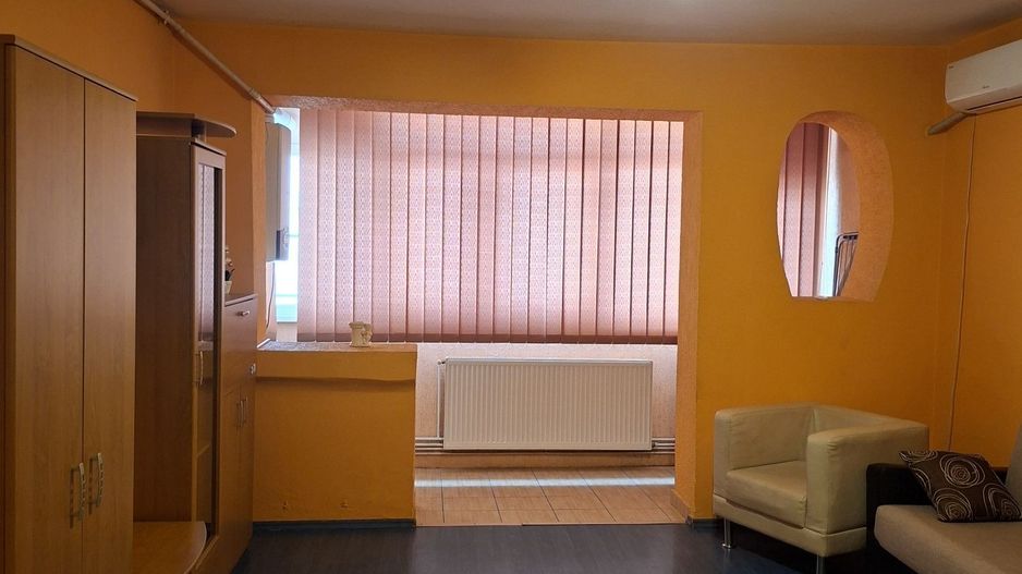 Garsoniera decomandata, pet friendly, centrala proprie, metrou 5 min, mobilata - Poză 2