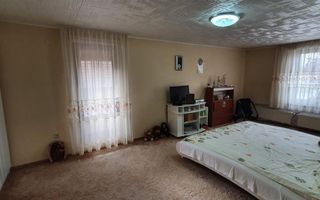 Casa cu 1064 mp teren, ideala pentru pensiune - Poză 22