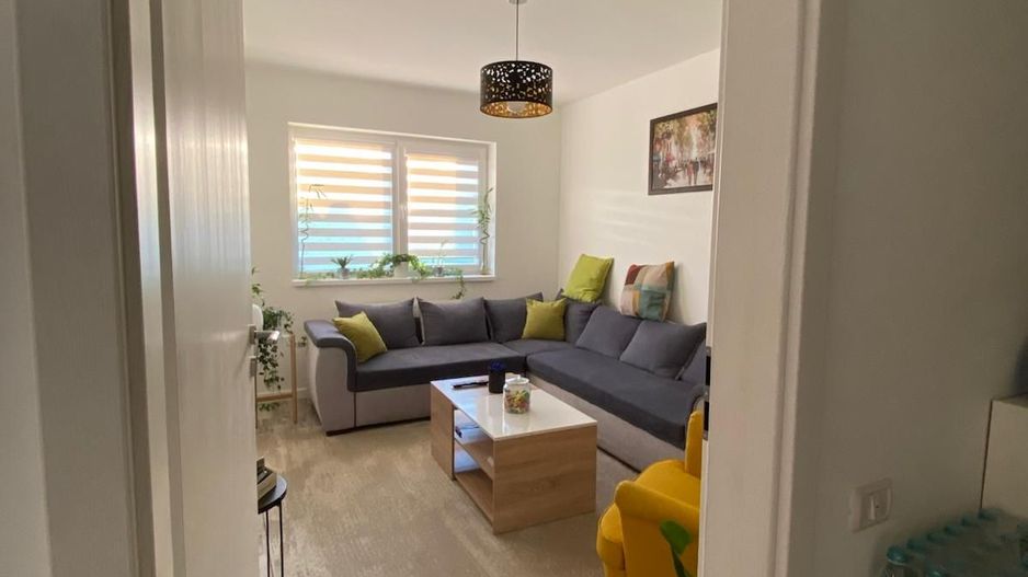 Birou shared (coworking)cu grădină, terasă si parcare proprie - Poză 4