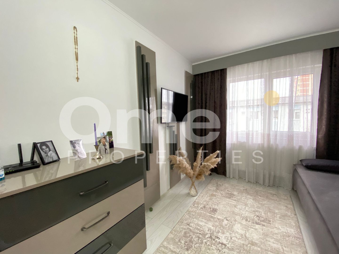 Apartament cu 3 camere, finisat modern, zona bulevardului Bucuresti - Poză 3