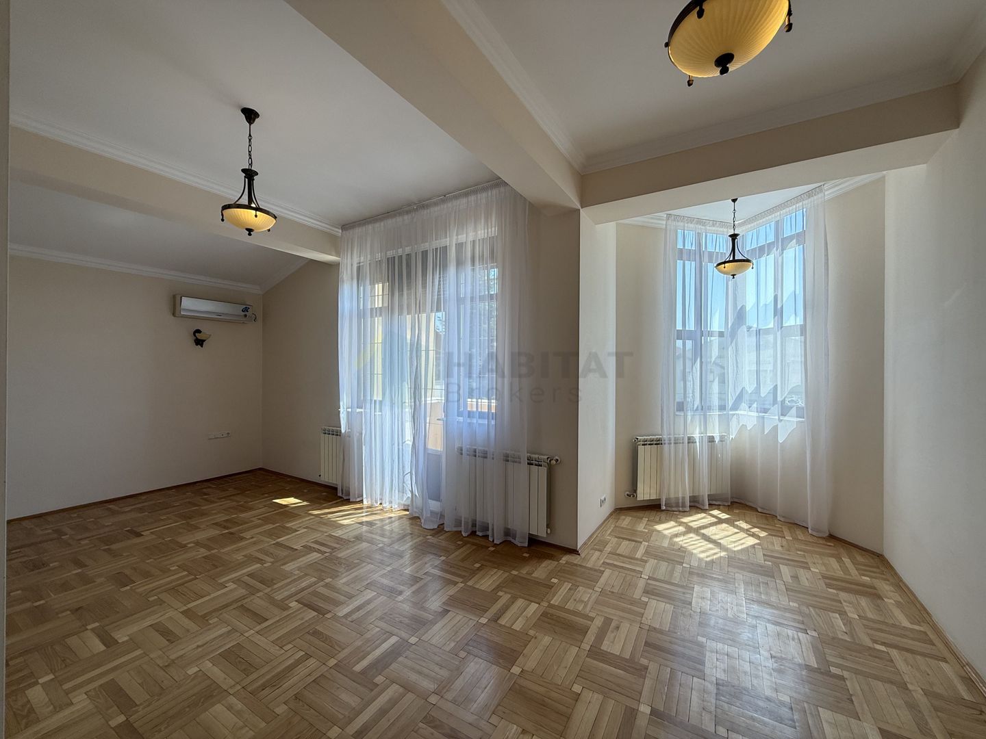 Vila 9 camere cu piscina si teren de 1.000 mp - Poză 5