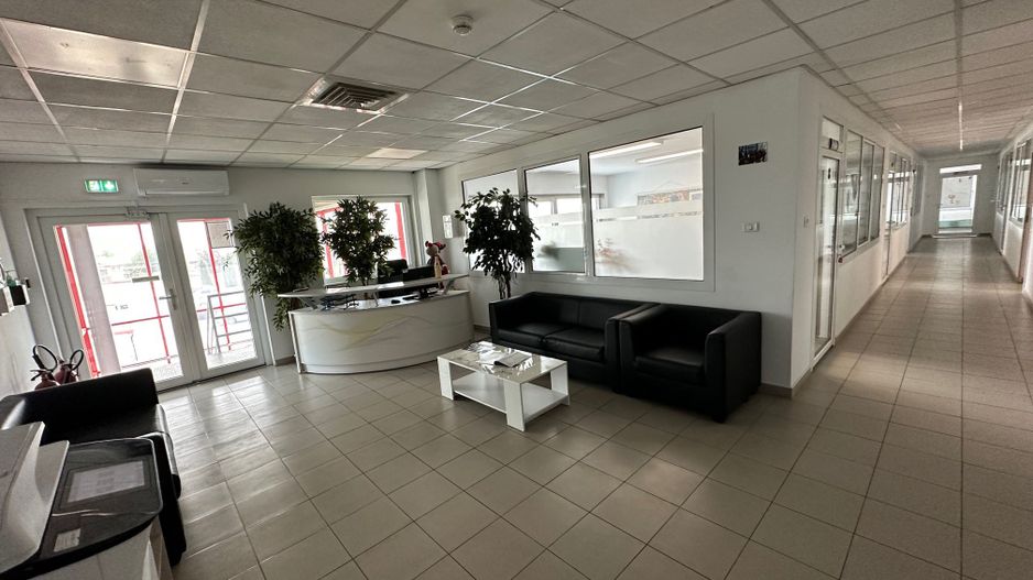 Hala pentru producție + birouri   10.000 mp - Poză 9