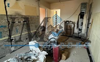 Apartament semi renovat de vânzare in Sebeș - Poză 4