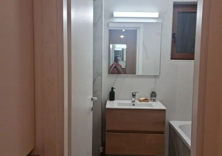 De închiriat apartament 2 camere Apărătorii Patriei - Poză 6