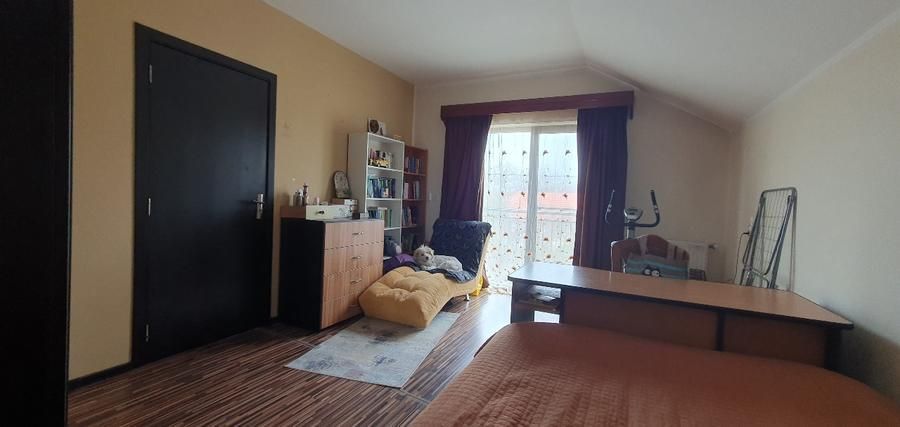 Casa spațioasă  P+1E,526 mp teren-strada liniștită. - Poză 5