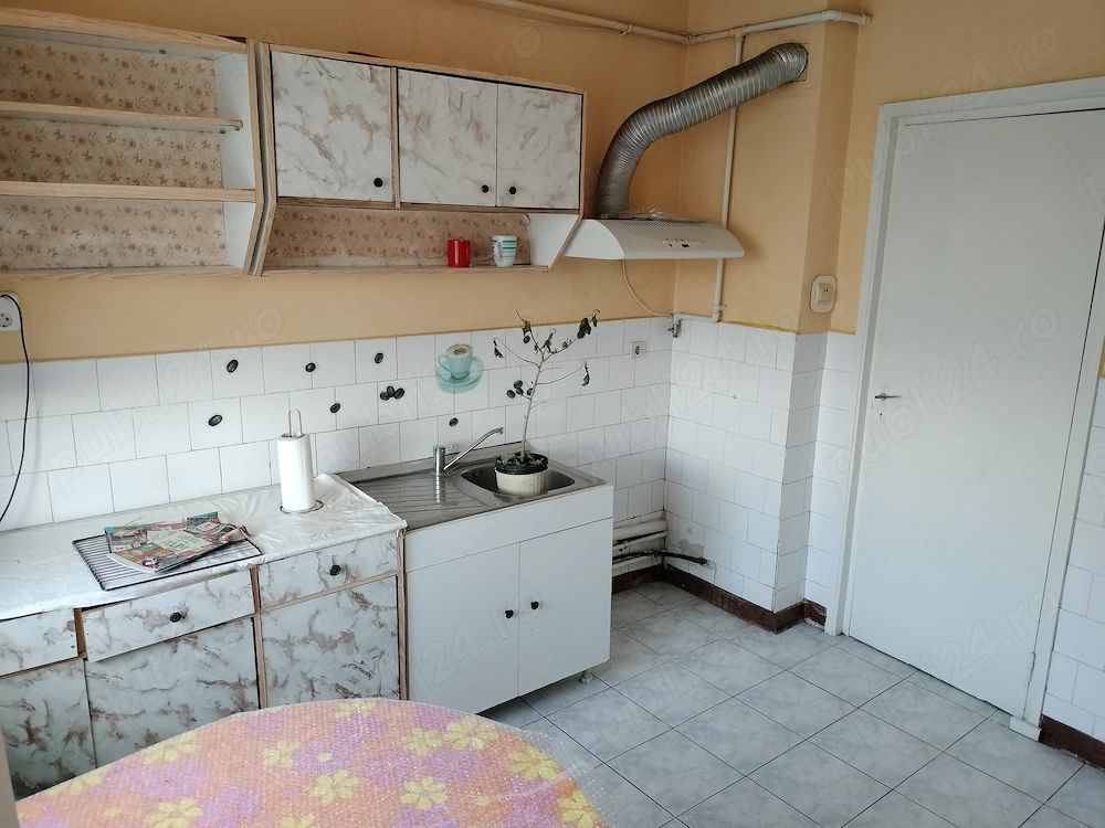 BRASADAS vinde ap 3 cam etaj 4/4 in Micro 16 Brândușa. - Poză 3