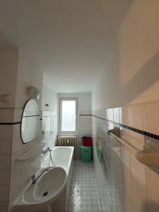 GARSONIERĂ MOBILATĂ SECTOR 6 - Poză 7