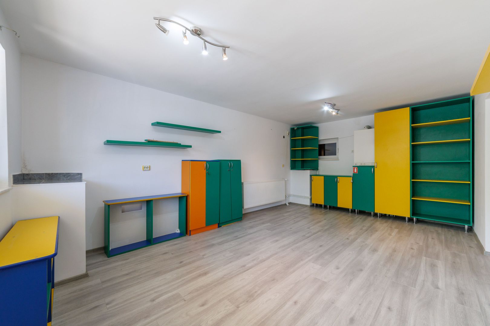 Proprietate multifunctionala | Doua cladiri | 581 mp | Pitesti - Poză 7