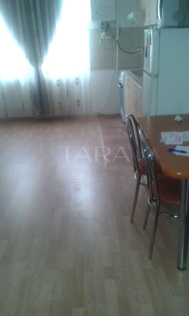 Apartament cu 1 cameră, 41 mp, parcare și centrală proprie. - Poză 4