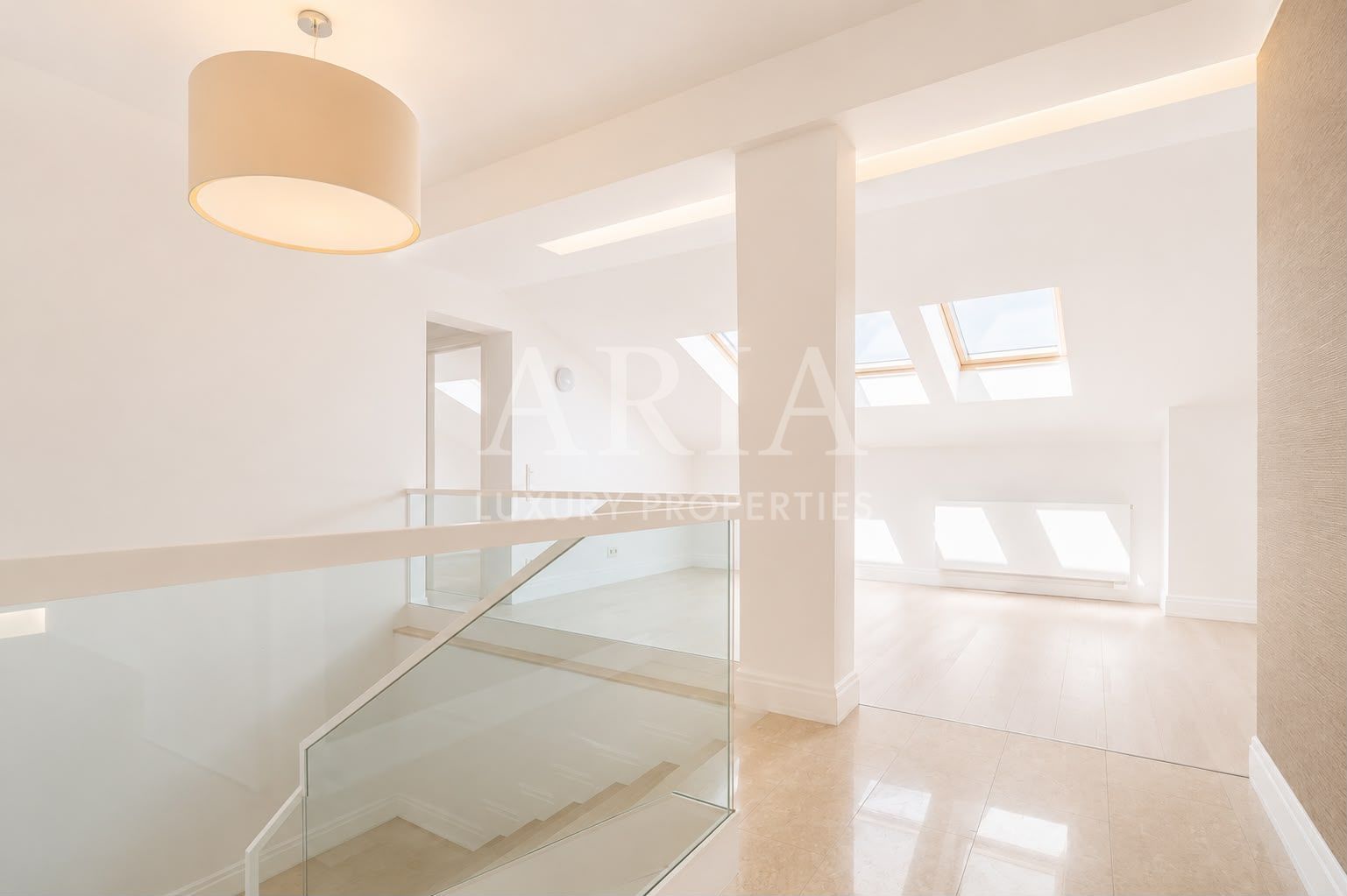 OXFORD GARDENS -  LUXURY GATED COMMUNITY - POOL - TENNIS COURT - PLAYGROUND - Poză 15
