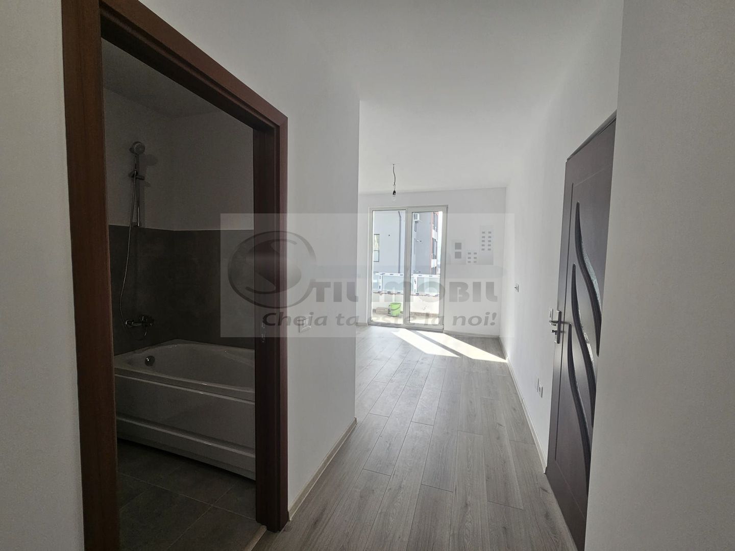 Apartament spațios 4 camere, 2 băi, balcon generos – Pacurari - Poză 15