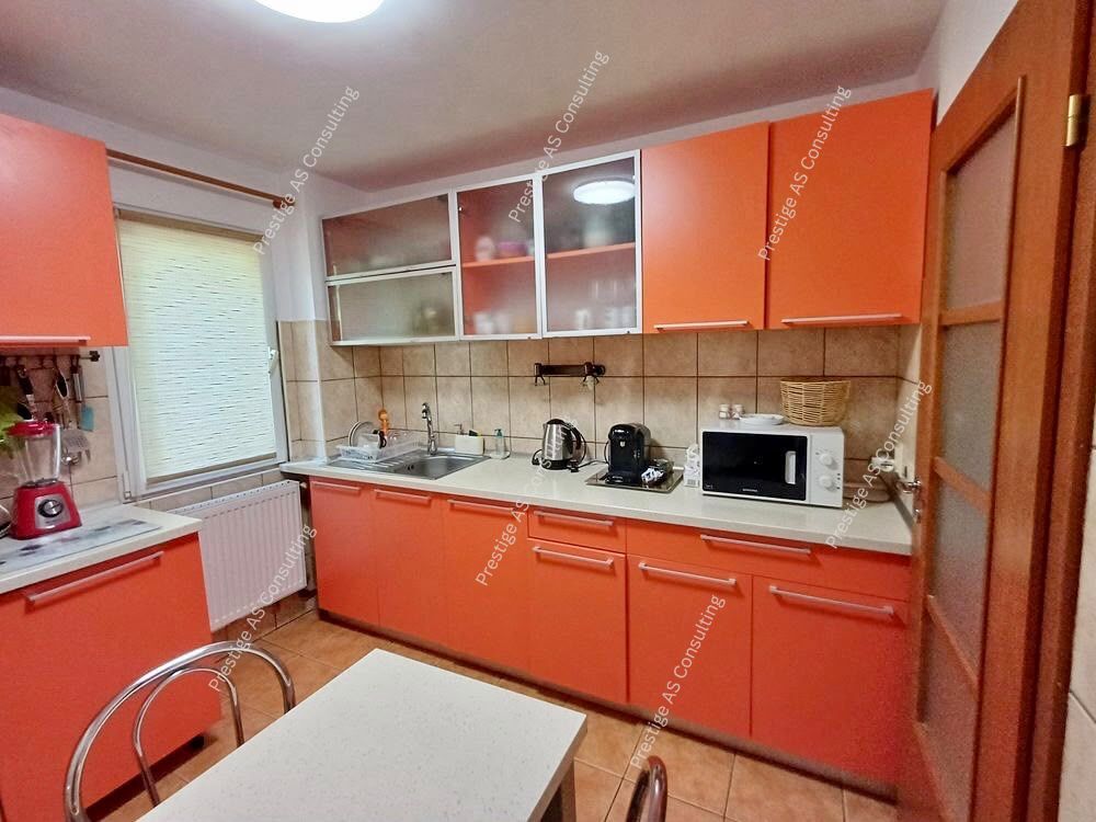 Apartament 3 Camere | Etaj 1 | Str Bucureti-Medicina - Poză 5