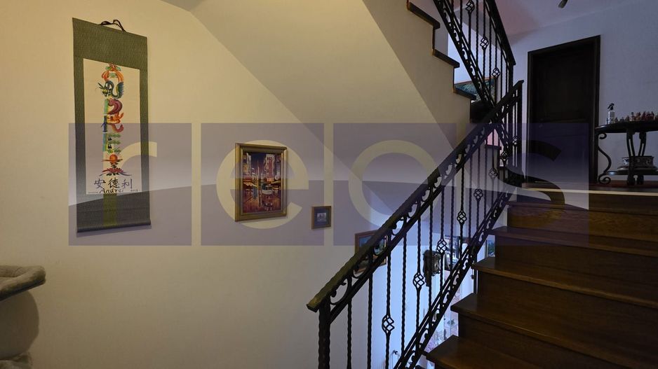 VANZARE CASA 10 CAMERE | ZONA VATRA LUMINOASA - Poză 16