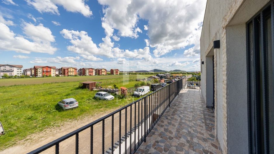 Sanpetru ,Subcetate-Casa 4 camere,3 bai+480 mp teren - Poză 54