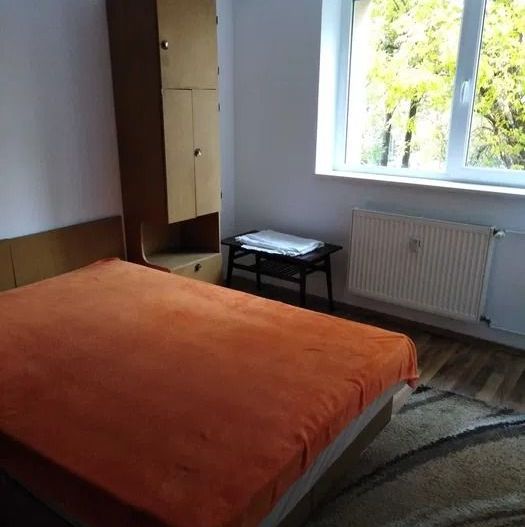 AP. 3 CAMERE DRUMUL TABEREI, RENOVAT, BUCATARIE INCHISA, MOBILAT - Poză 3