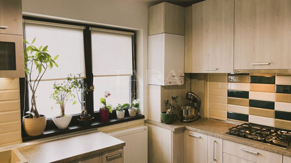 Apartament modern 3 camere în Europa - Poză 1