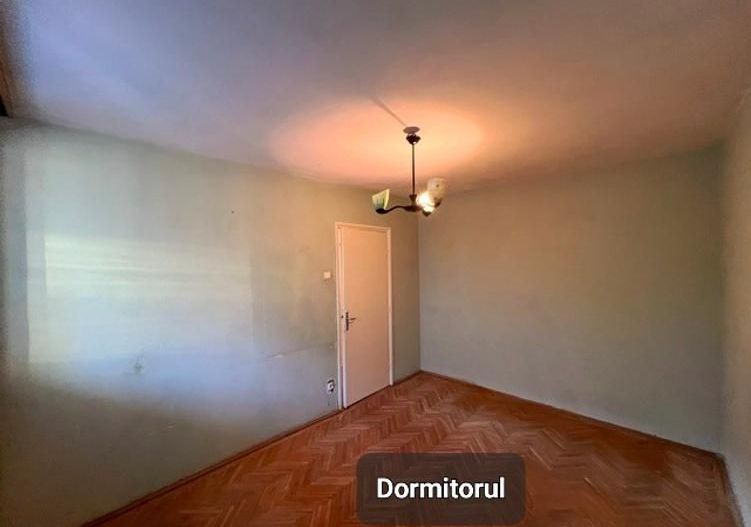 Vatra Luminoasa // 450m fata de Iancului // De Renovat - Poză 1