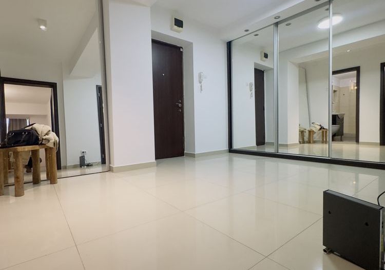 Vanzare Apartament 2 Camere pe Bulevardul Unirii - Vedere Sud - Poză 2