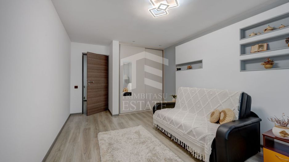 Vilă 342 mp cu piscină și 800 mp teren / 4 dormitoare / Pleașa - Poză 37