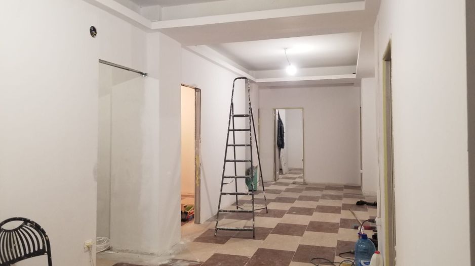 Mihai Bravu, fix langa metro - Studio Videochat | Salon | 400mp | - Poză 19