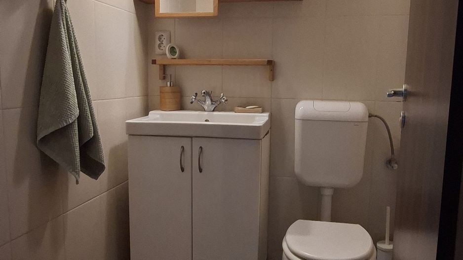 Apartament cu 4 camere si scara interioara - zona Judeatan - Poză 12