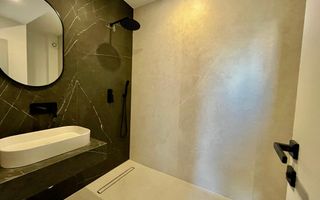 Penthouse cu 3 camere LA CHEIE, cu terase de 200mpu, zona Calea Surii Mici - Poză 13