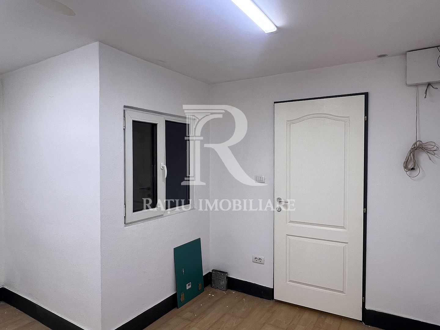 Spațiu Comercial în Imobil Istoric | Locație Ultracentrală | Oradea - Poză 11