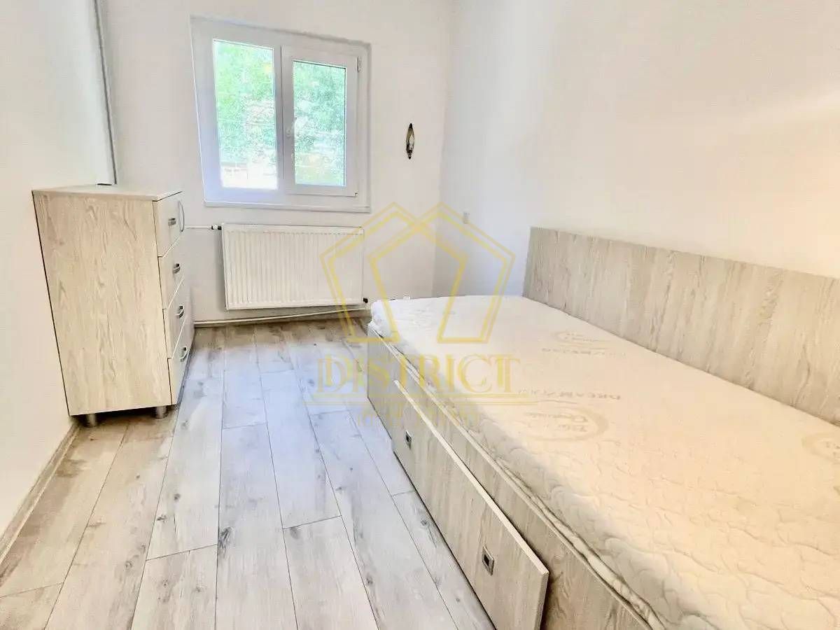 Apartament spatios cu 3 camere | Renovat | Lipovei - Poză 4